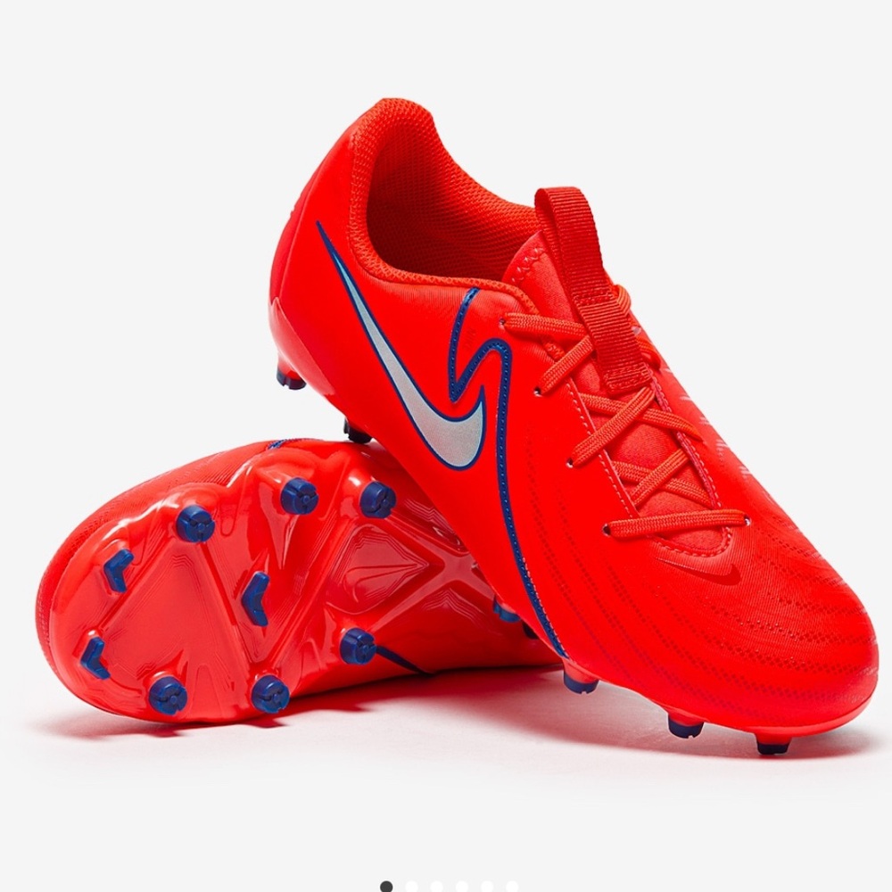 Nike Boys Jr Phantom GX II Bright crimson soccer cleats